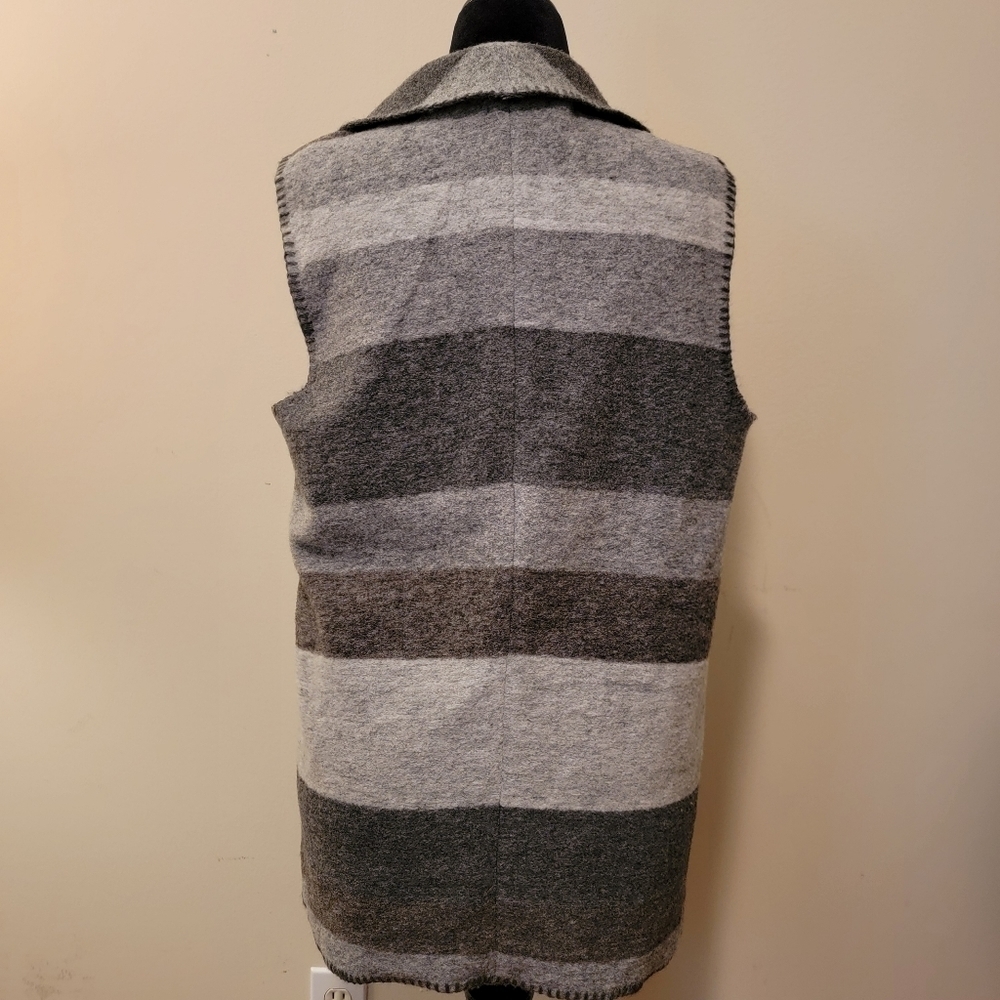 Max Studio Shades of gray Open Wool Blend Vest Size L - Picture 2 of 5